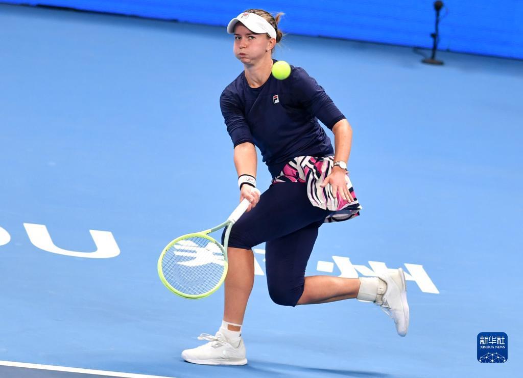 运转得井然 运转得井然