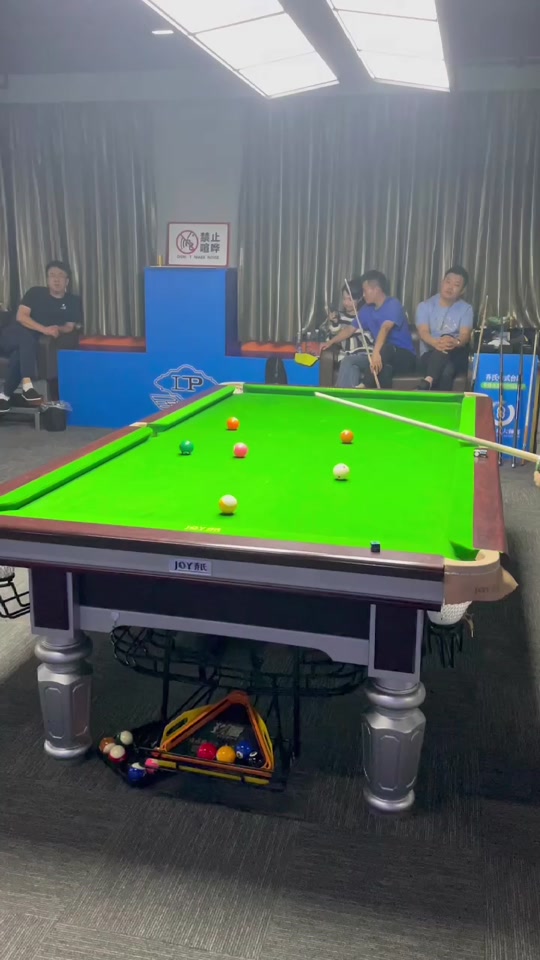 今的低谷 今的低谷